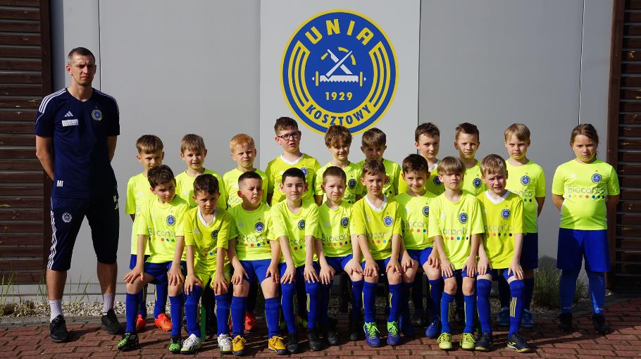 Zdjęcie grupowe drużyny 2016 Żółta
